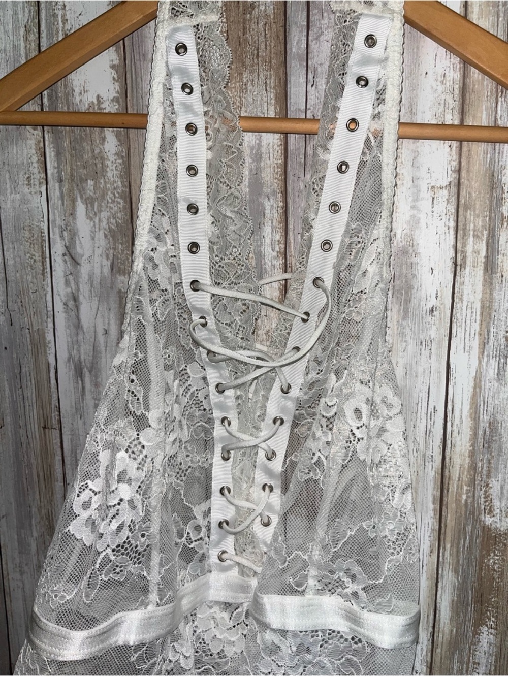 Torrid White Lace Halter Lace-Up Teddy Lingerie Bodysuit 0 L NWT - Picture 5 of 6